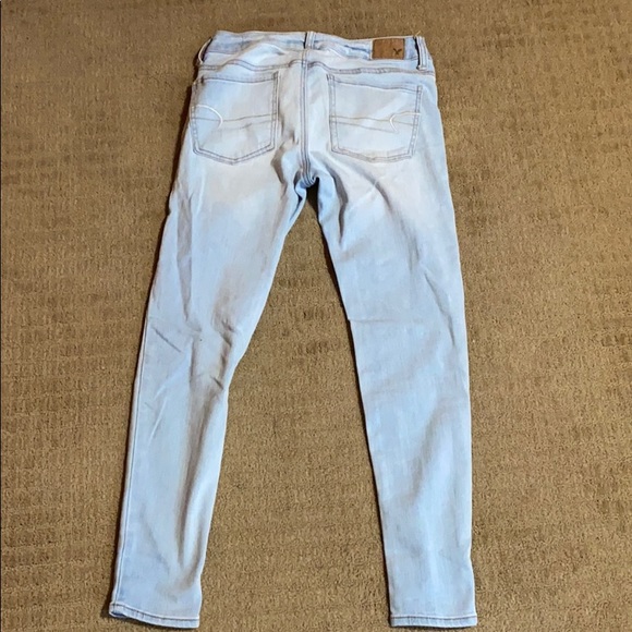 Light wash jeans - Picture 2 of 2